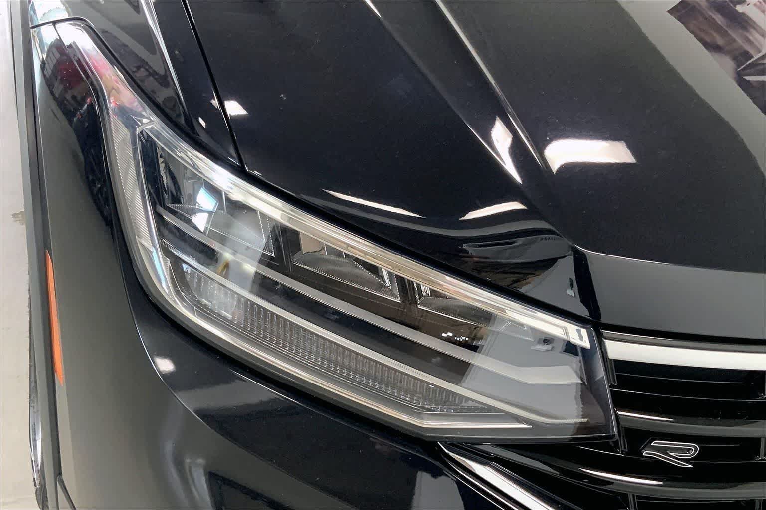 Thumbnail: 2022 Volkswagen Tiguan - 28