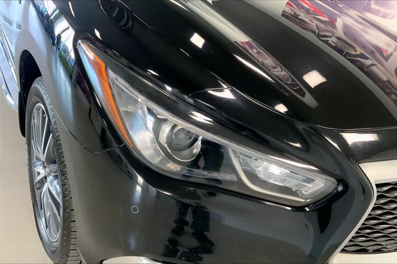 Thumbnail: 2017 INFINITI QX60 - 28