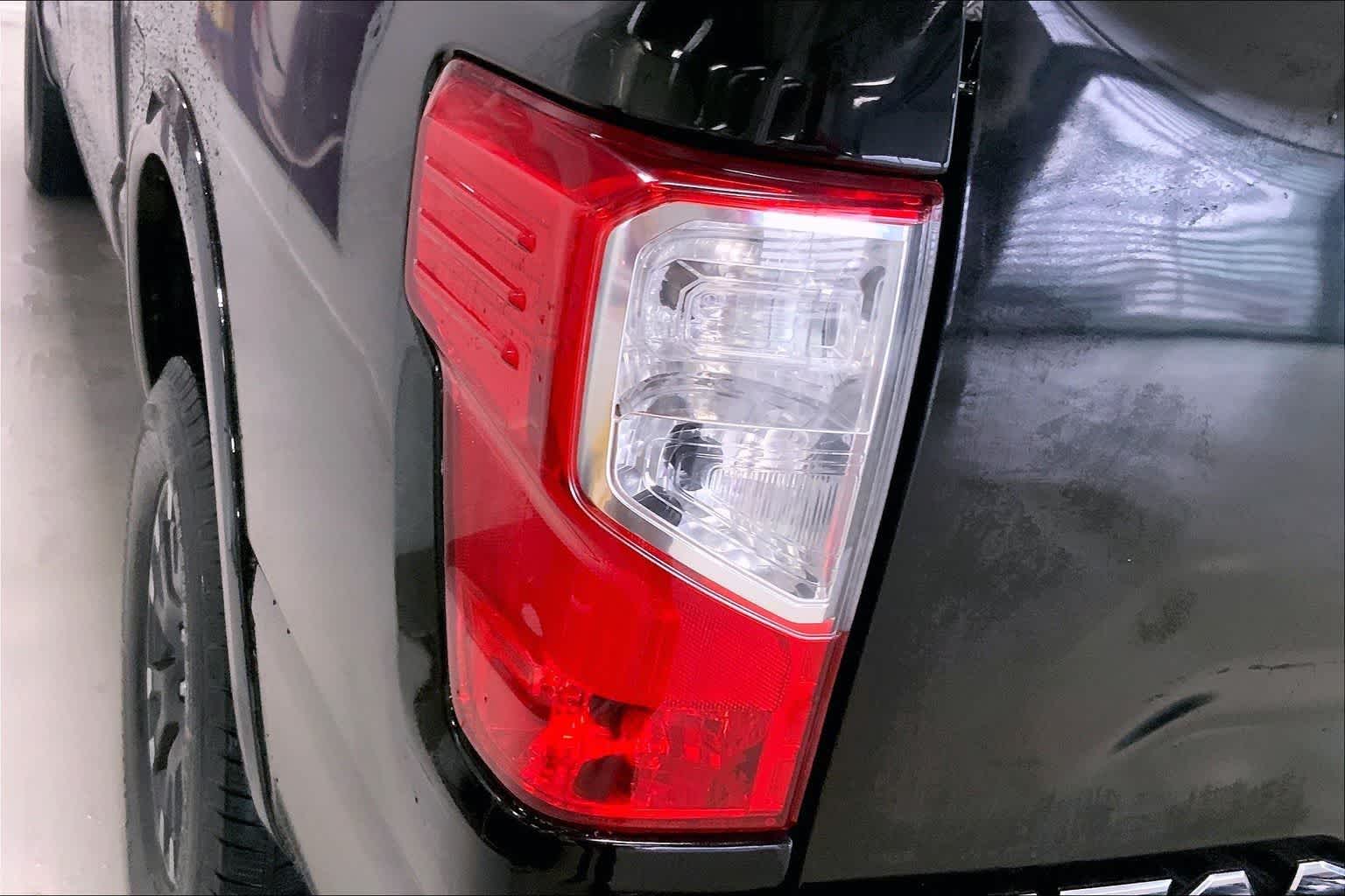 Thumbnail: 2017 Nissan Titan - 27