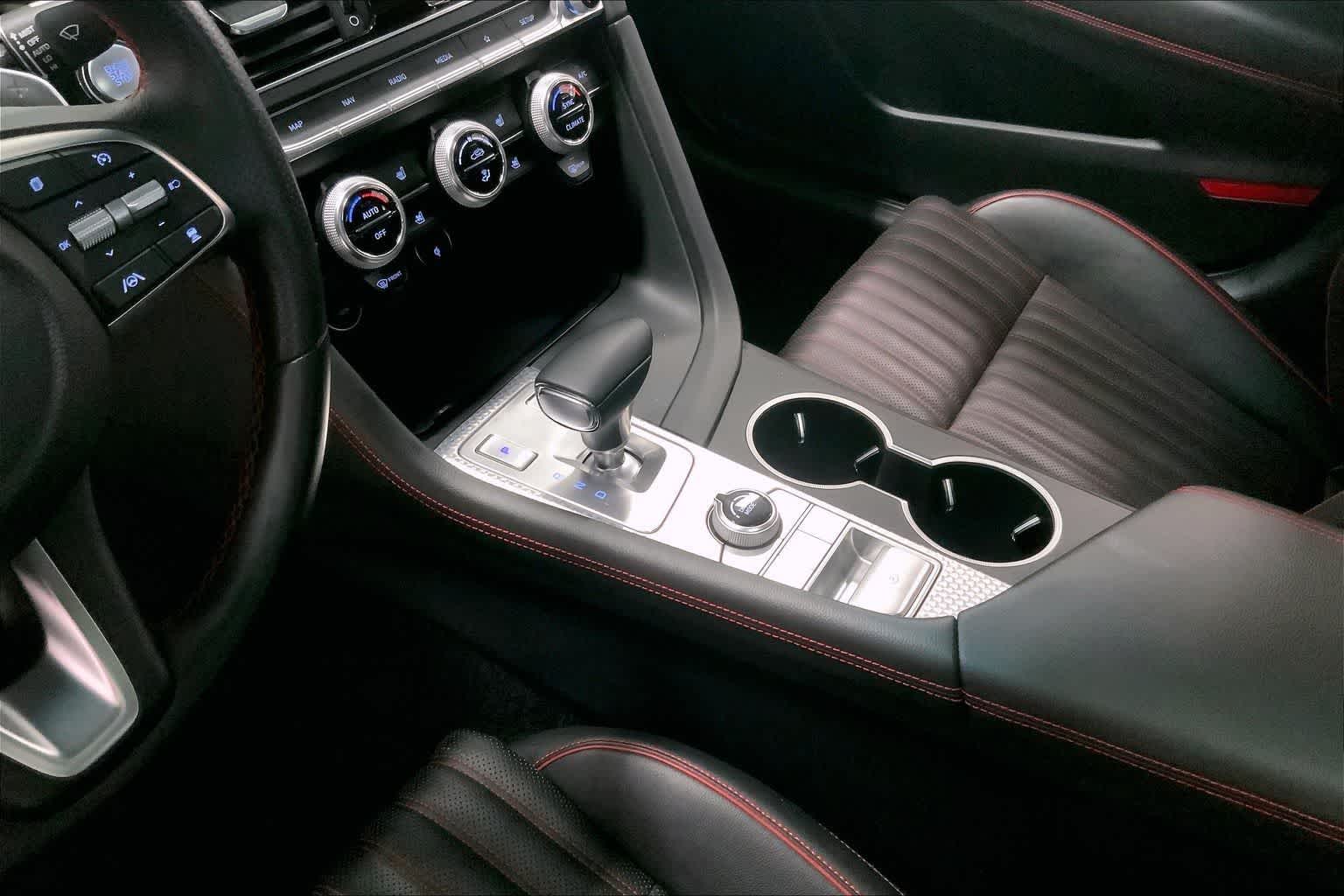 Thumbnail: 2023 Genesis G70 - 15