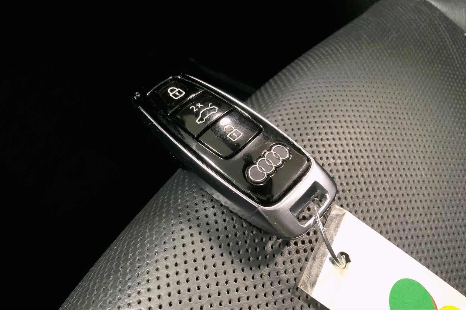 Thumbnail: 2020 Audi Q7 - 17