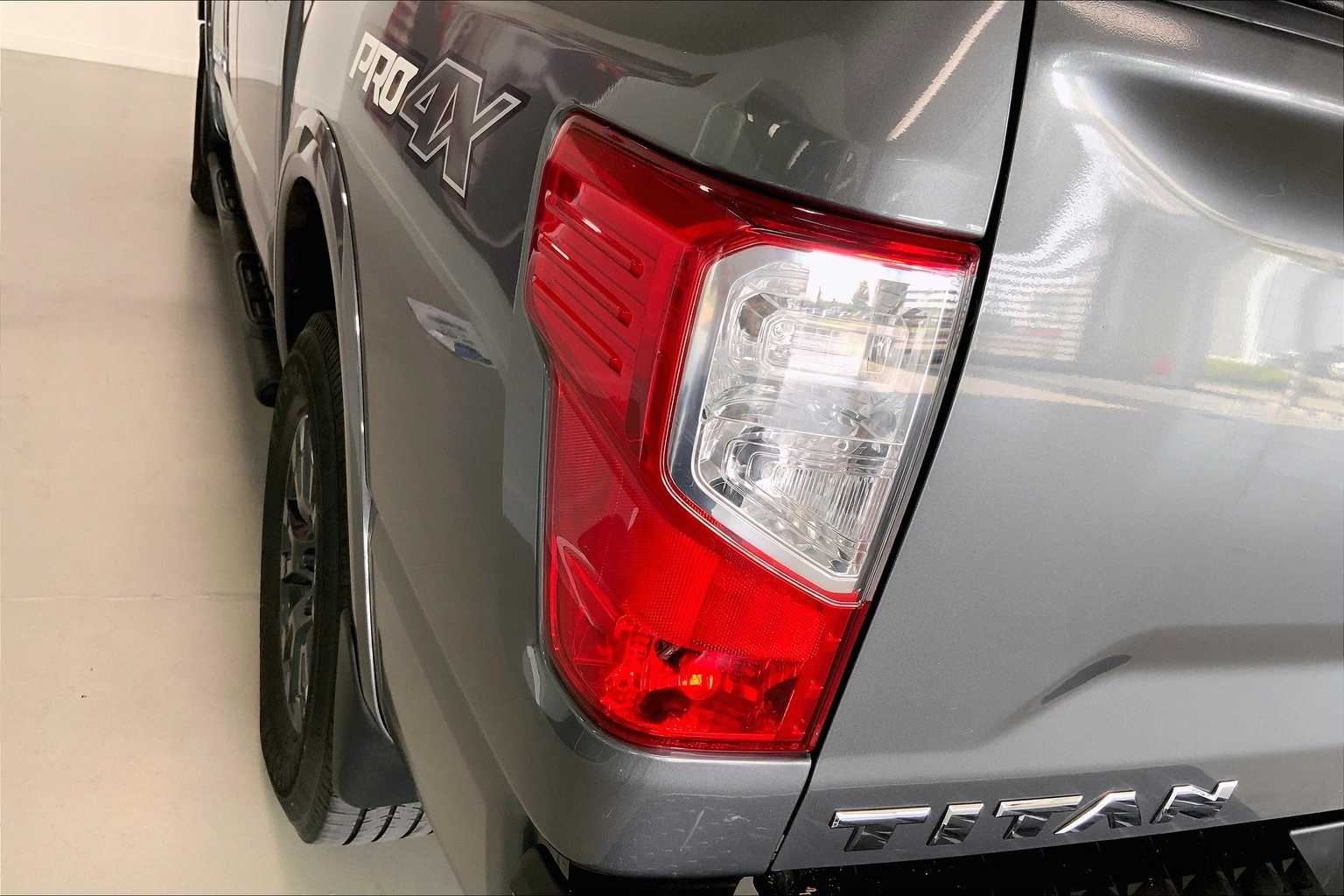 Thumbnail: 2017 Nissan Titan - 29