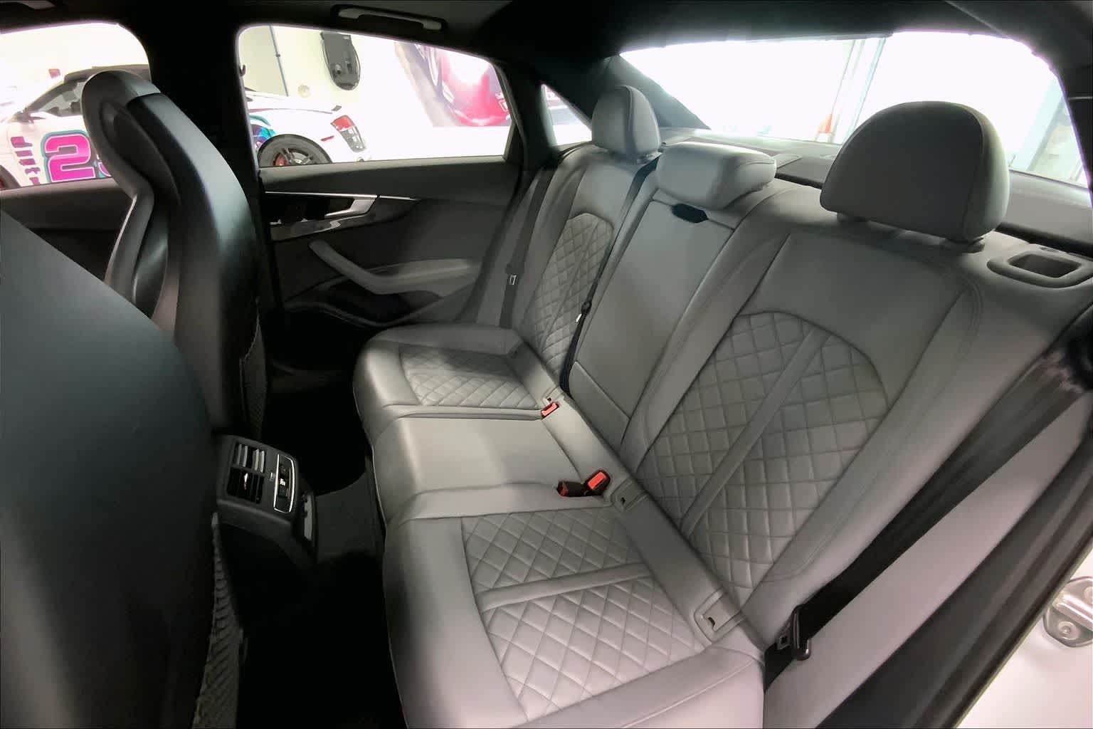 Thumbnail: 2024 Audi S4 - 27