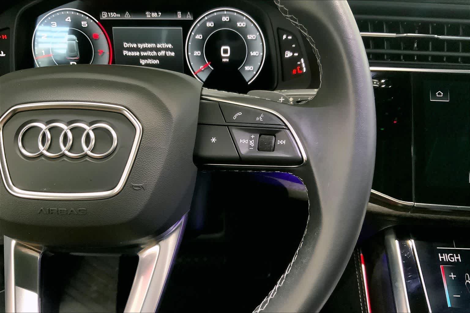 Thumbnail: 2022 Audi Q8 - 21