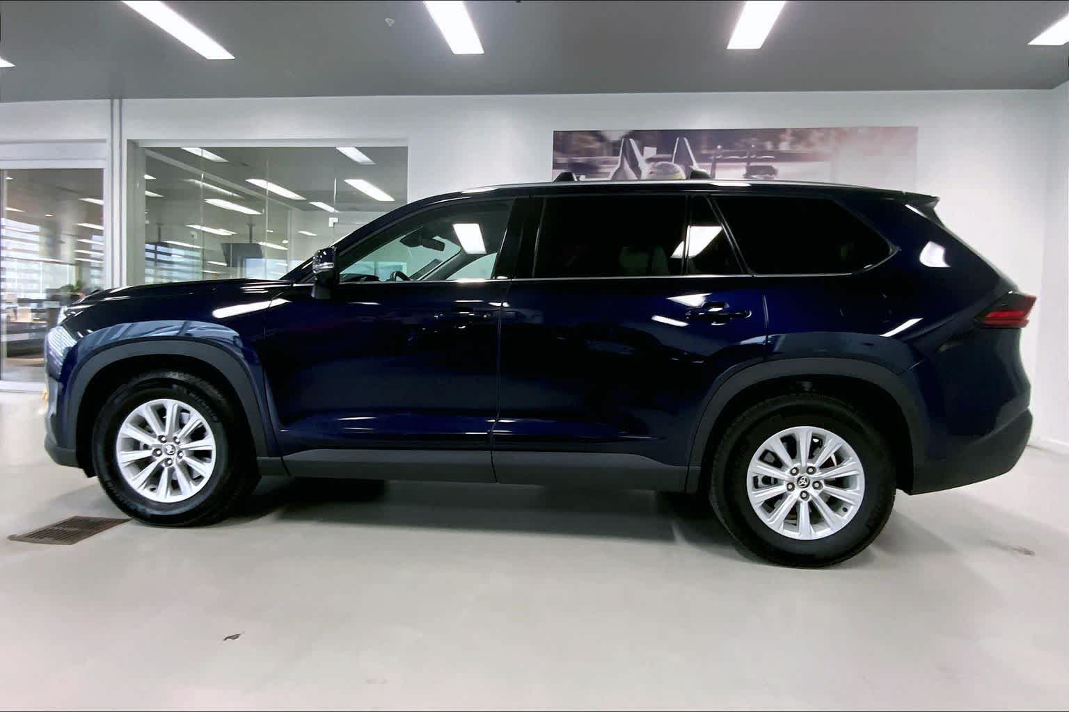 Thumbnail: 2025 Toyota Grand Highlander - 3