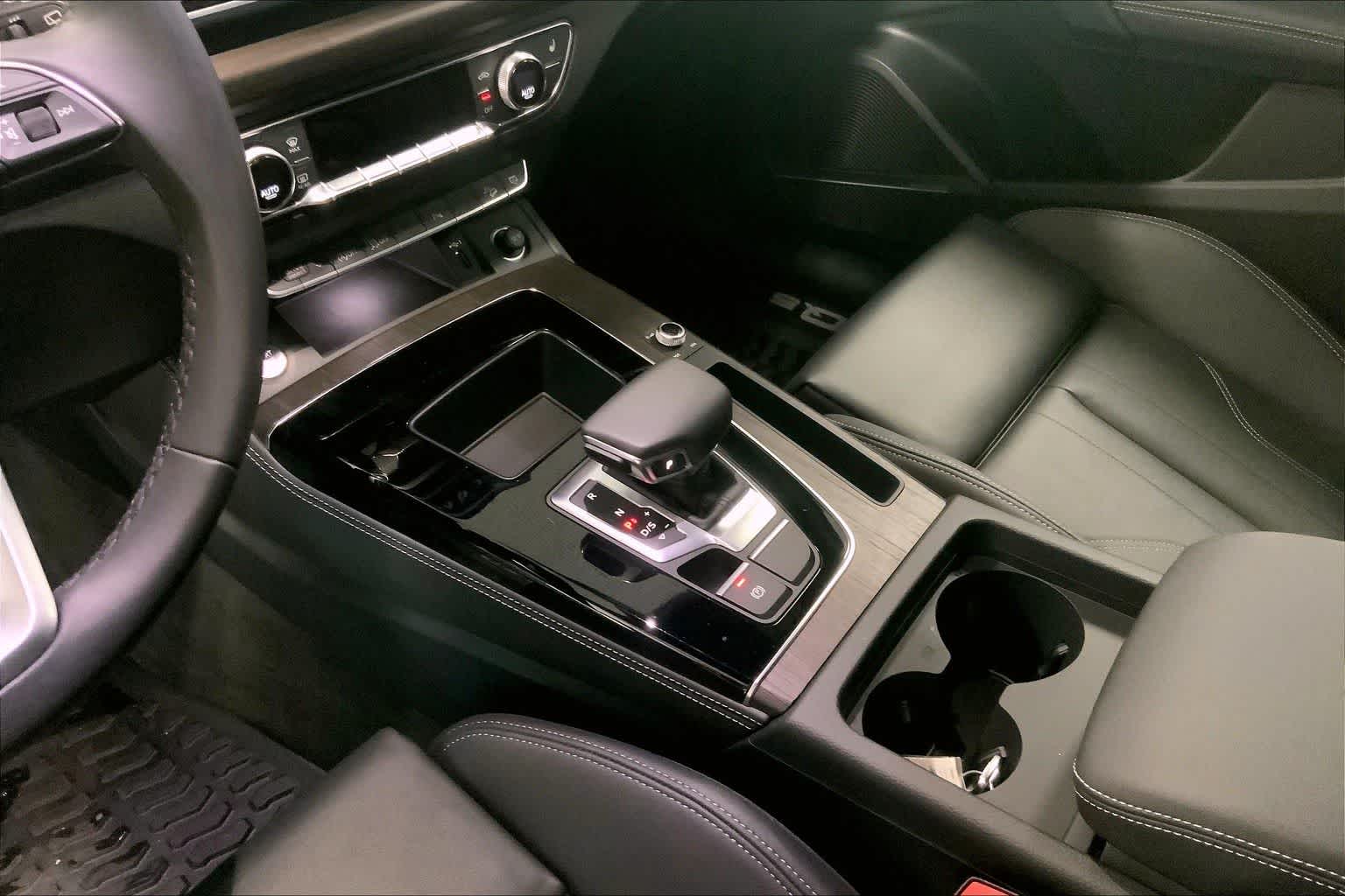 Thumbnail: 2024 Audi Q5 - 16