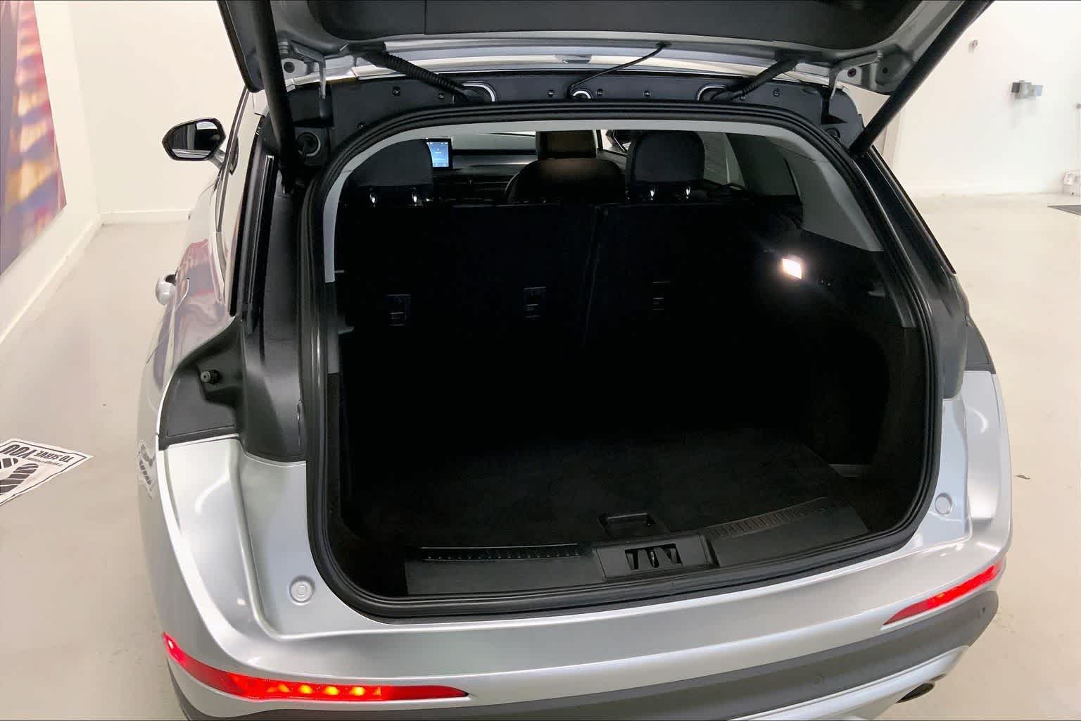 Thumbnail: 2021 Lincoln Corsair - 17