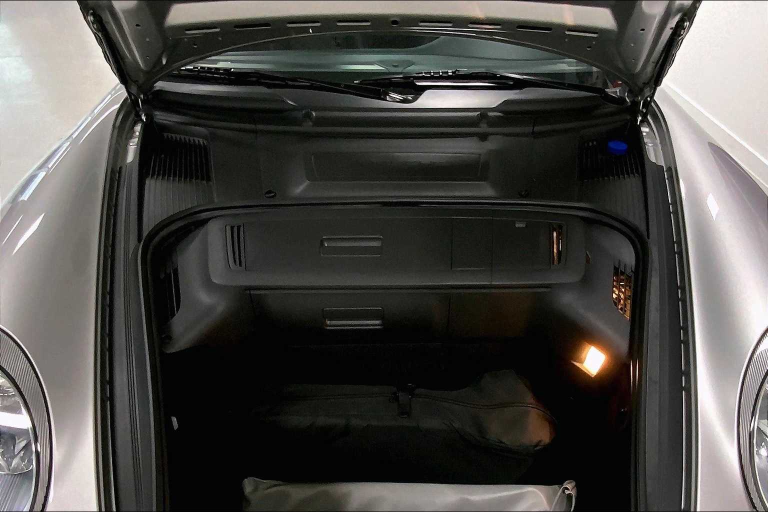 Thumbnail: 2007 Porsche 911 - 8