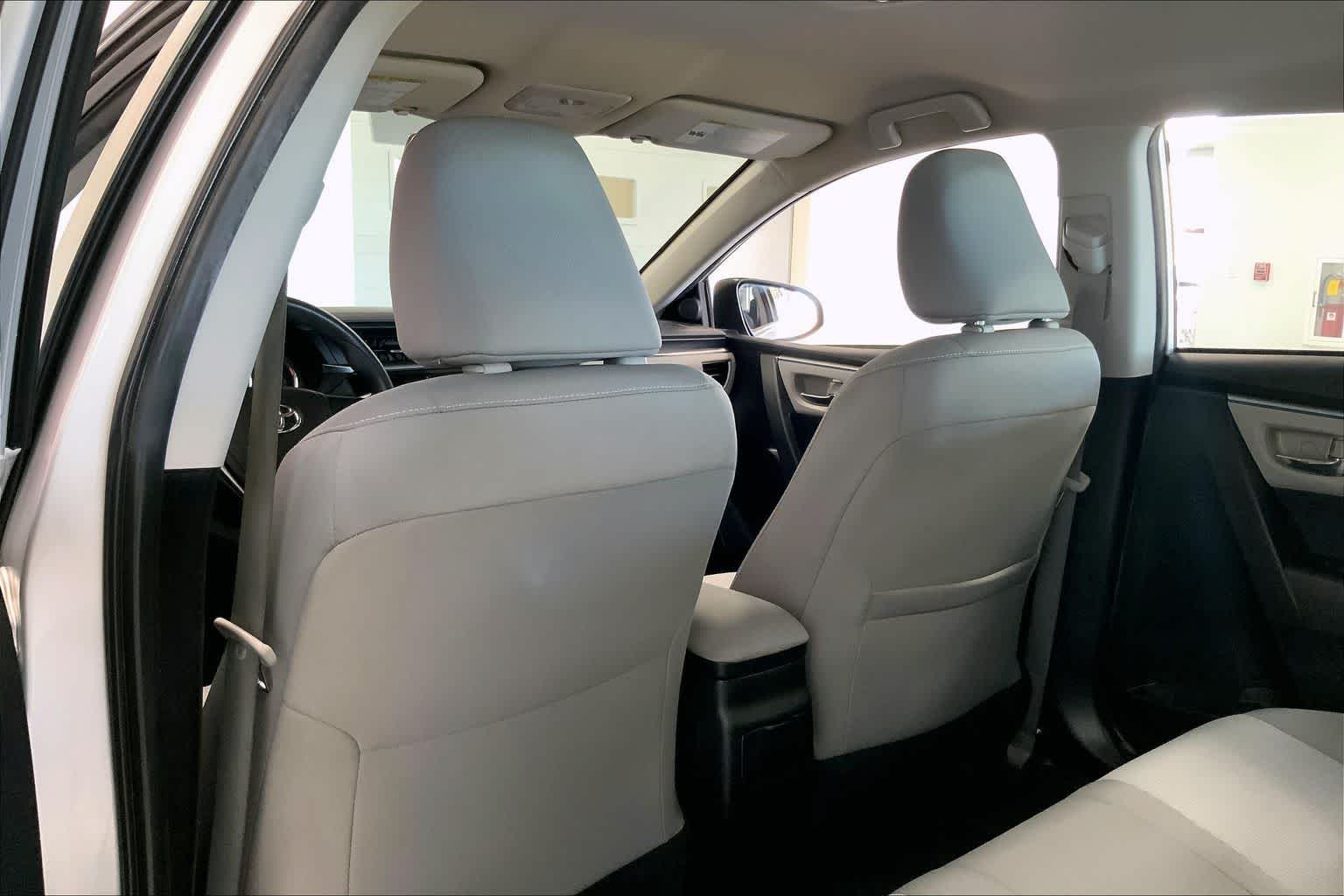 Thumbnail: 2015 Toyota Corolla - 11