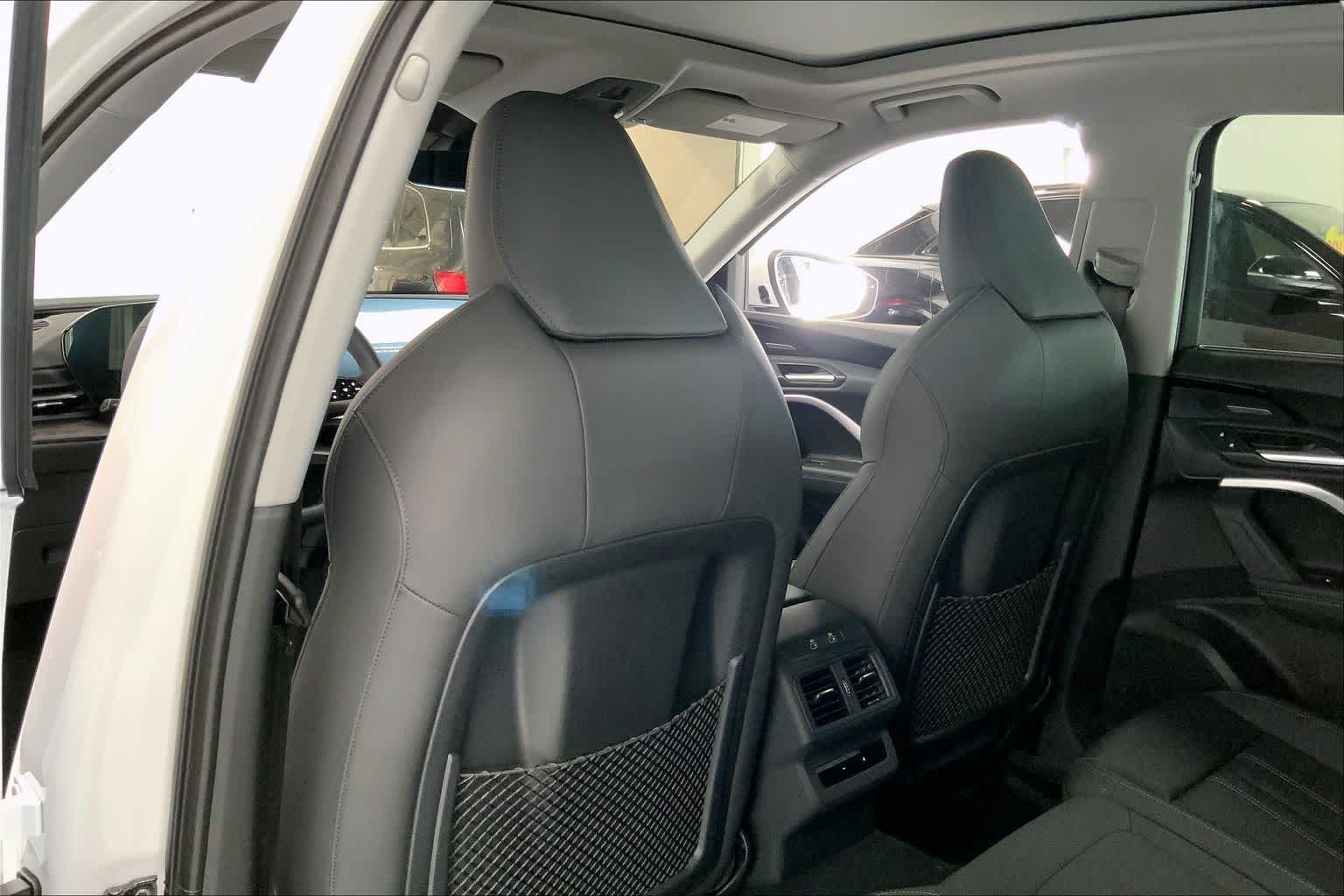 Thumbnail: 2025 Audi Q5 - 12