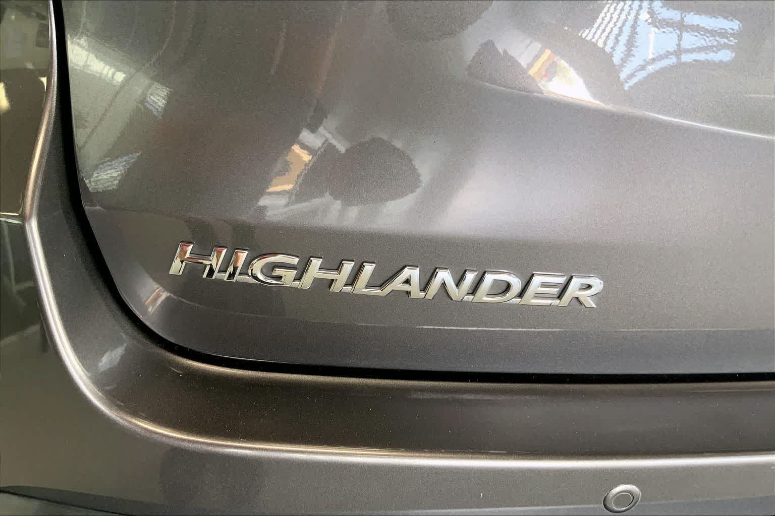 Thumbnail: 2015 Toyota Highlander - 7