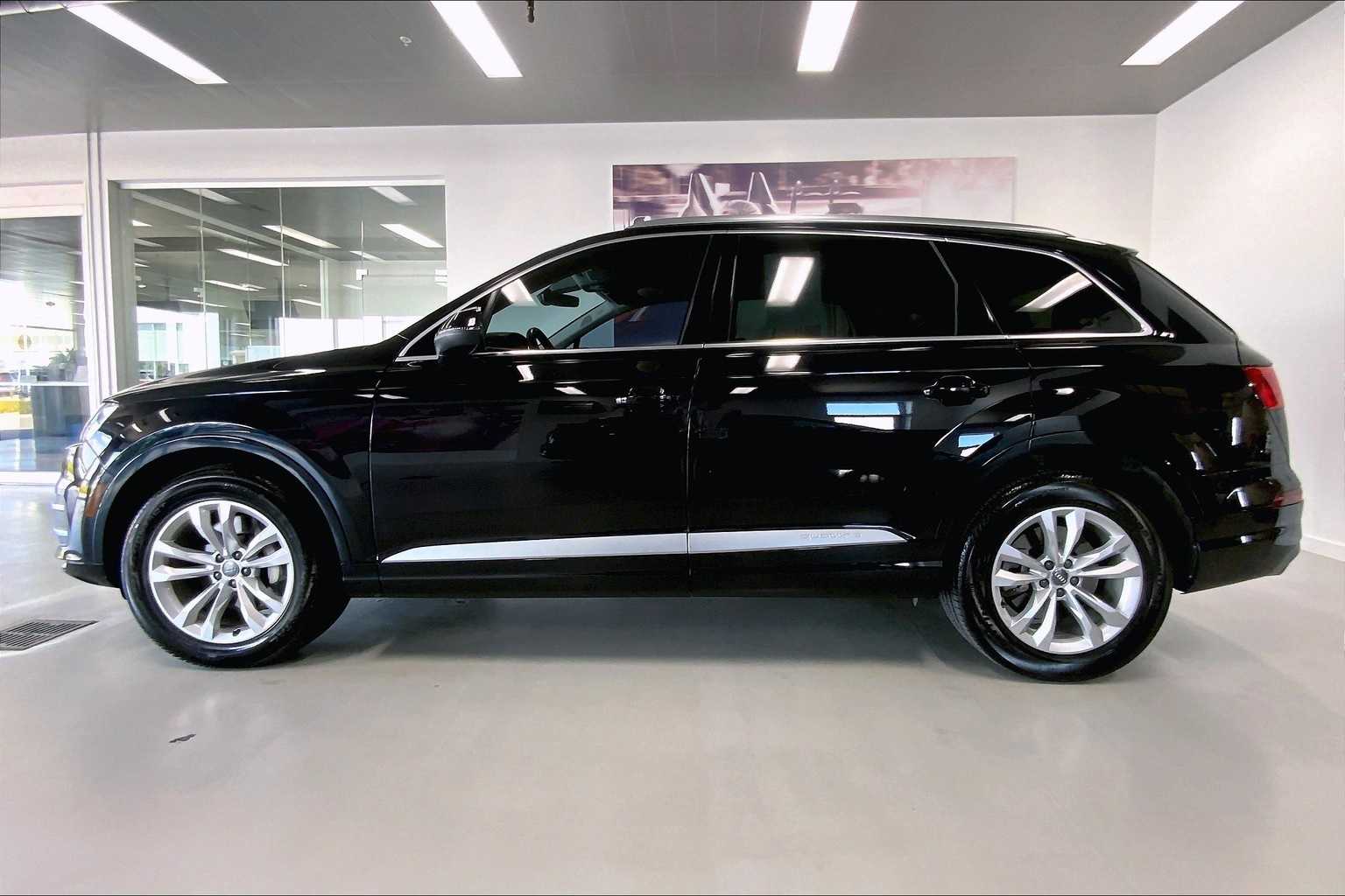 Thumbnail: 2018 Audi Q7 - 3