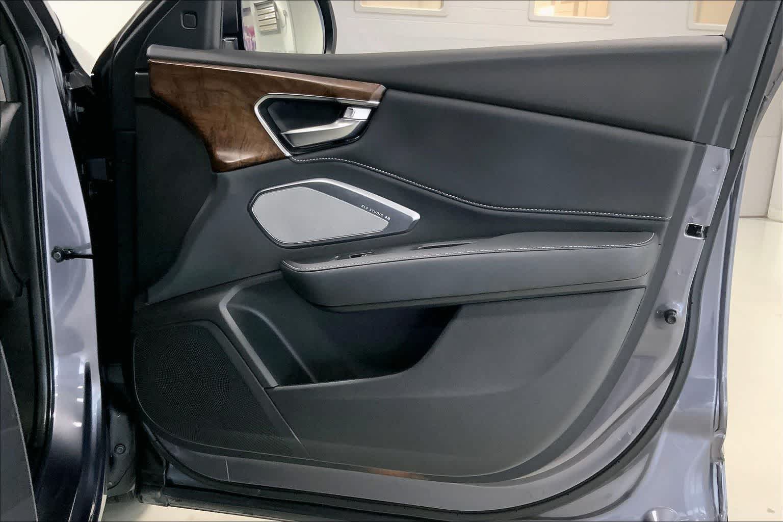 Thumbnail: 2021 Acura RDX - 26