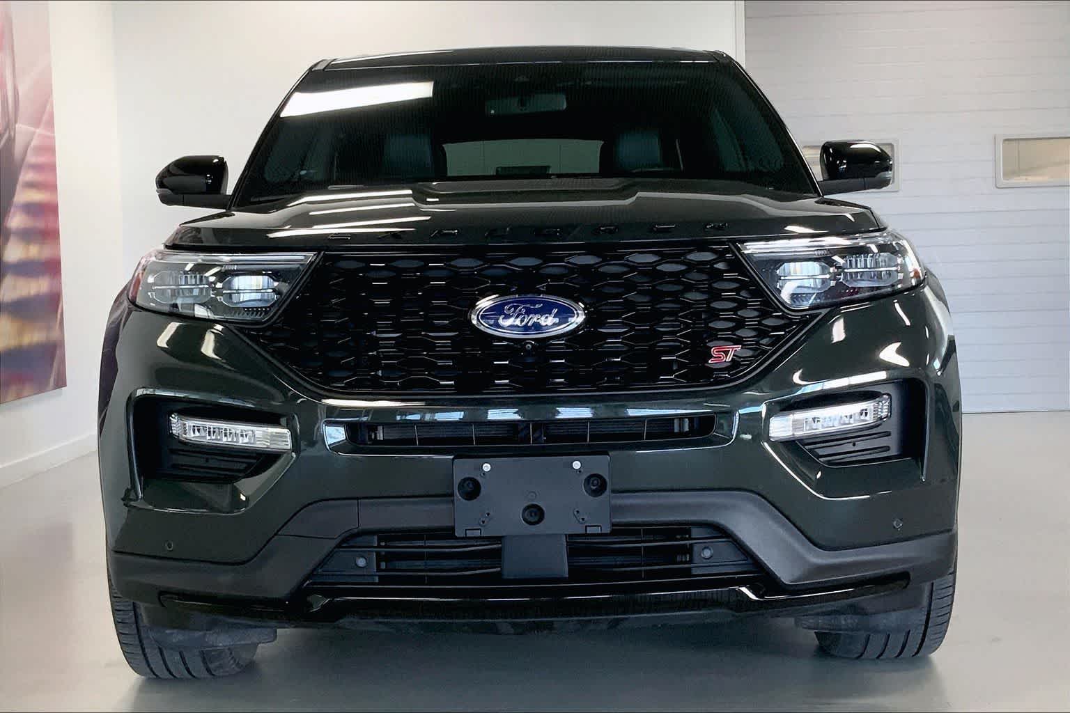 Thumbnail: 2022 Ford Explorer - 6