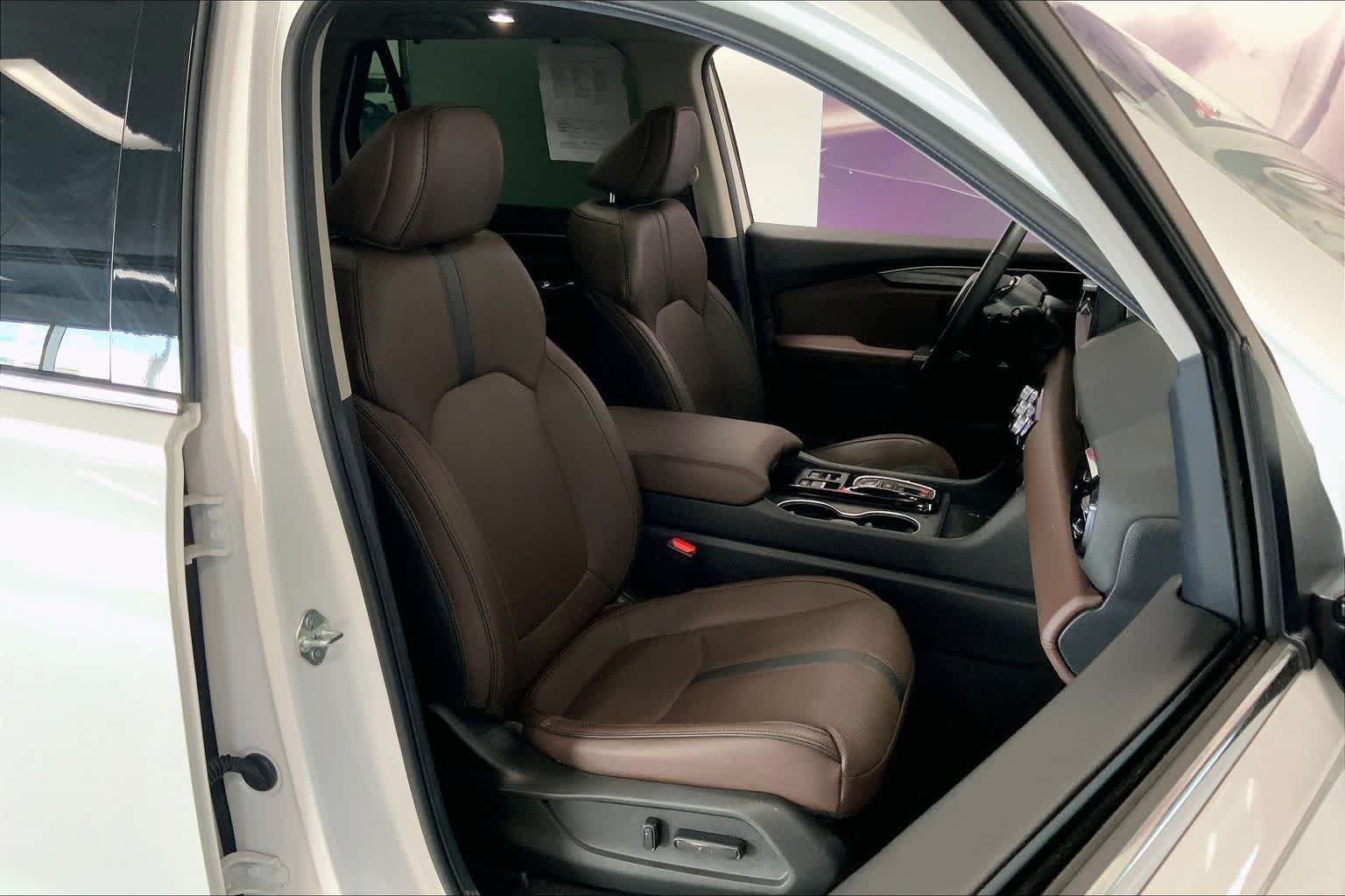 Thumbnail: 2024 Honda Pilot - 11