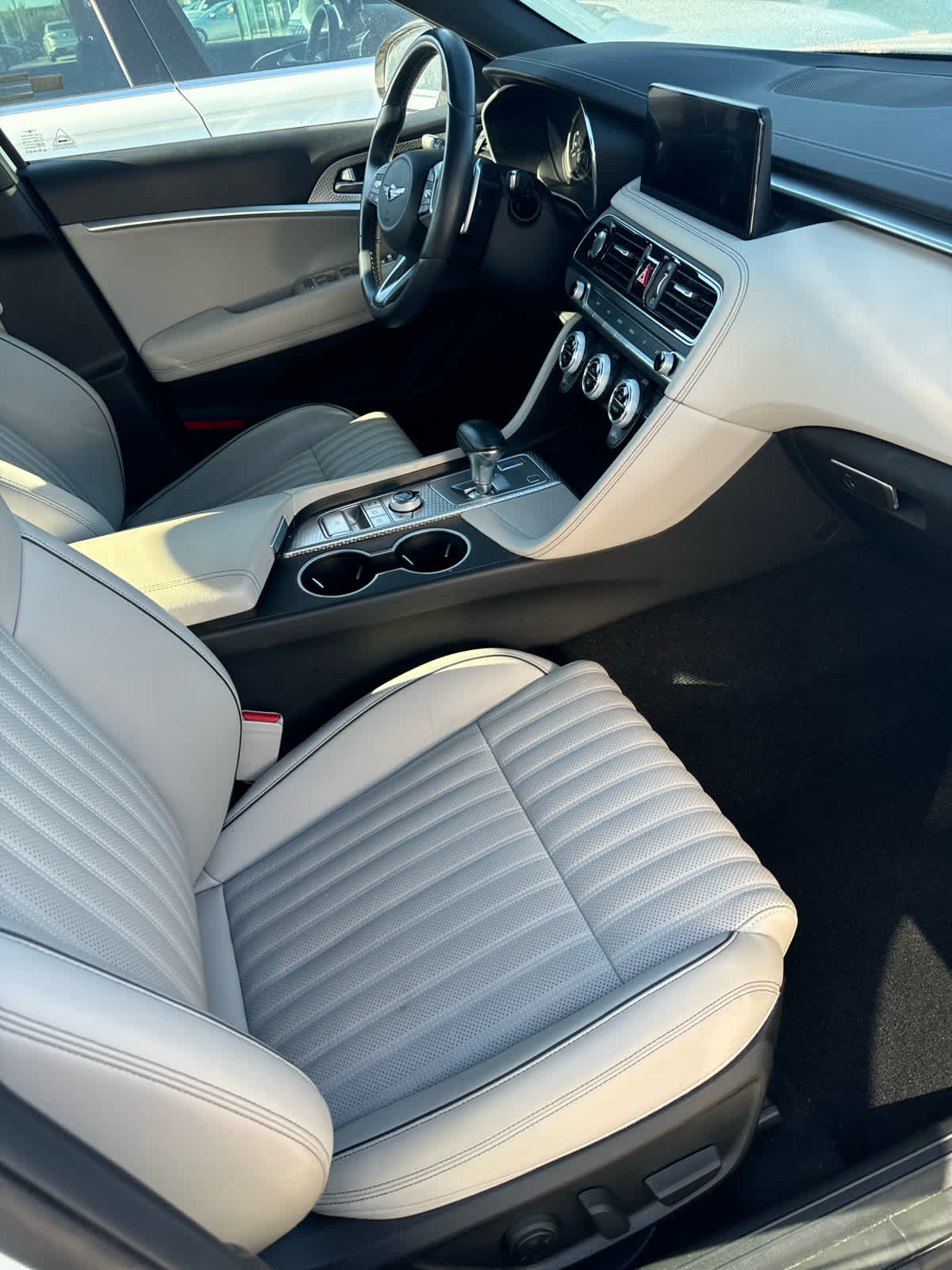 Thumbnail: 2023 Genesis G70 - 4