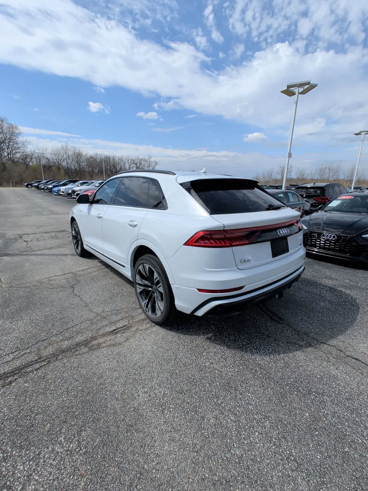 Thumbnail: 2021 Audi Q8 - 4