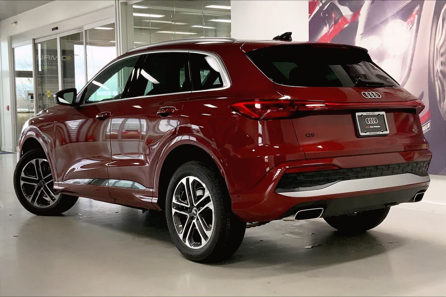 Thumbnail: 2025 Audi Q5 - 4