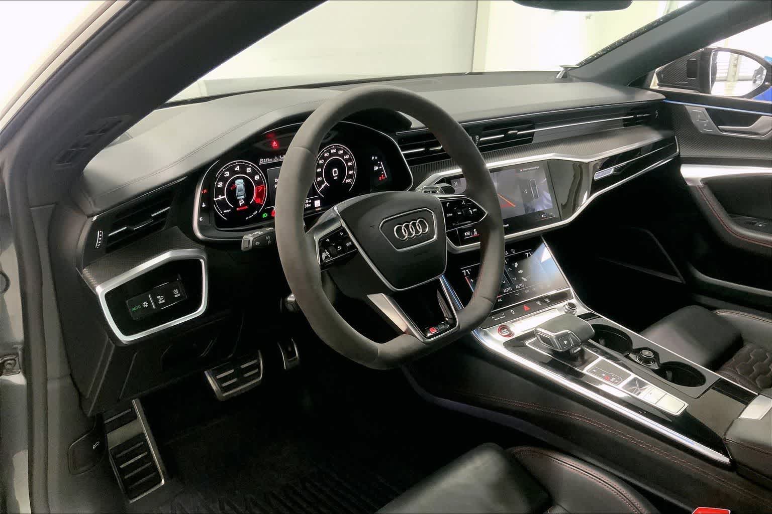 Thumbnail: 2022 Audi RS 7 - 2