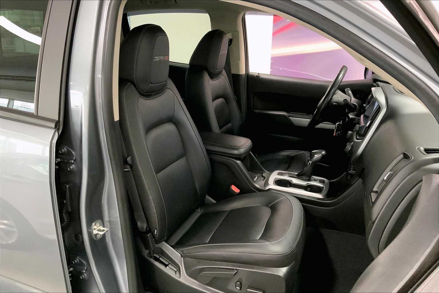 Thumbnail: 2022 Chevrolet Colorado - 12