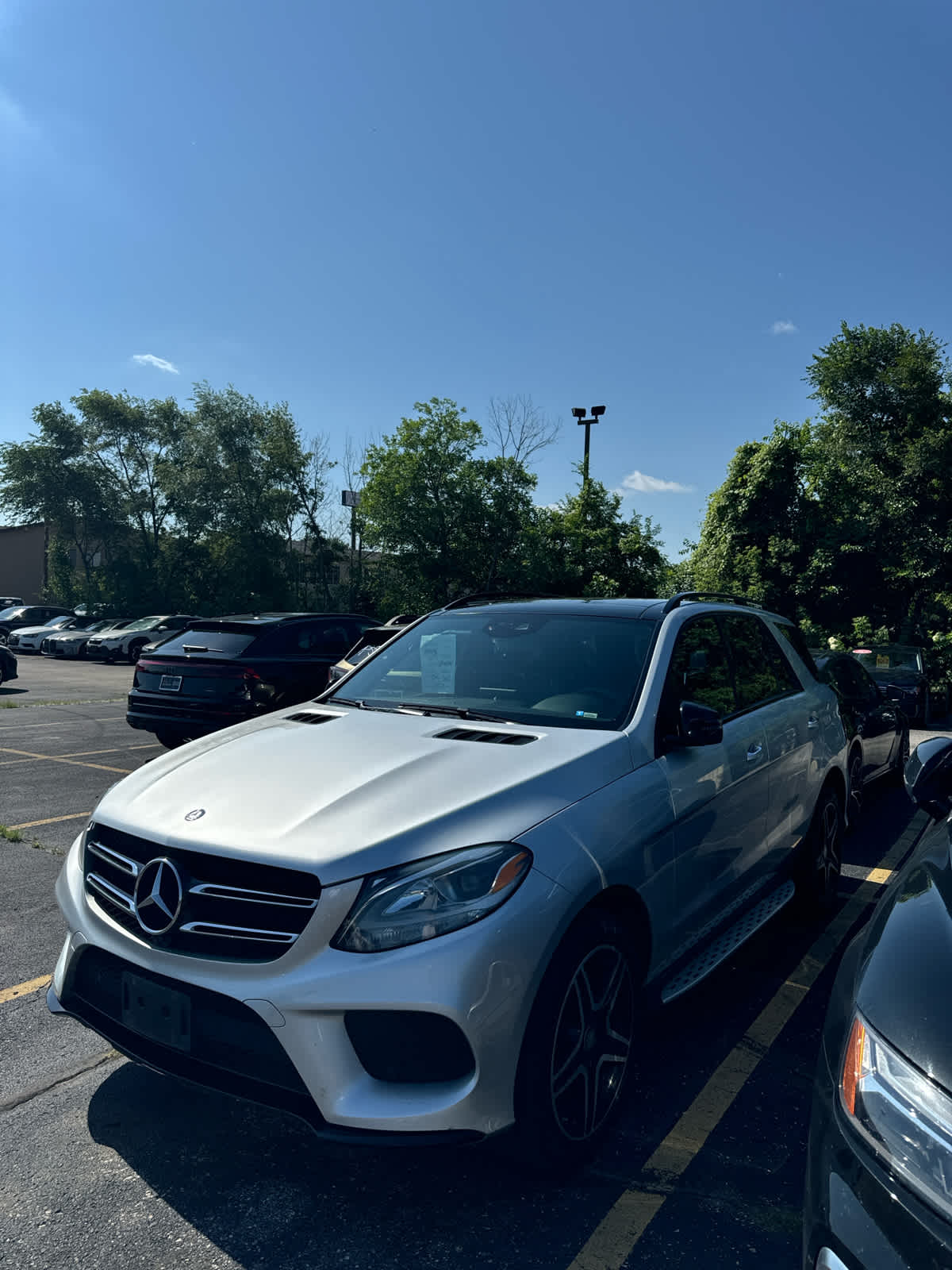 Thumbnail: 2016 Mercedes-Benz GLE - 3