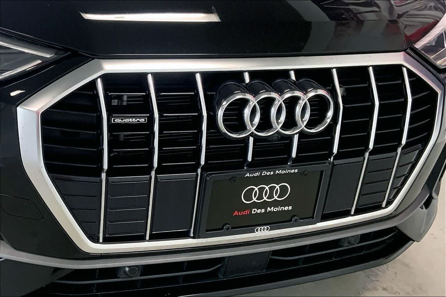 Thumbnail: 2023 Audi Q3 - 30