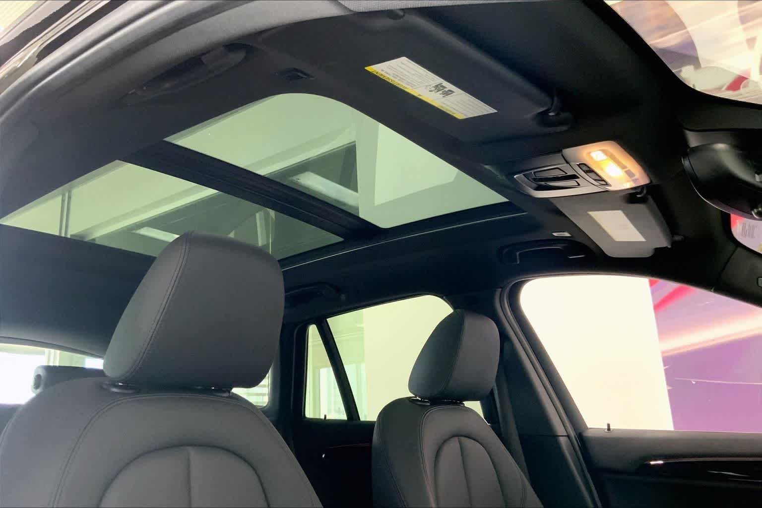 Thumbnail: 2019 BMW X1 - 27