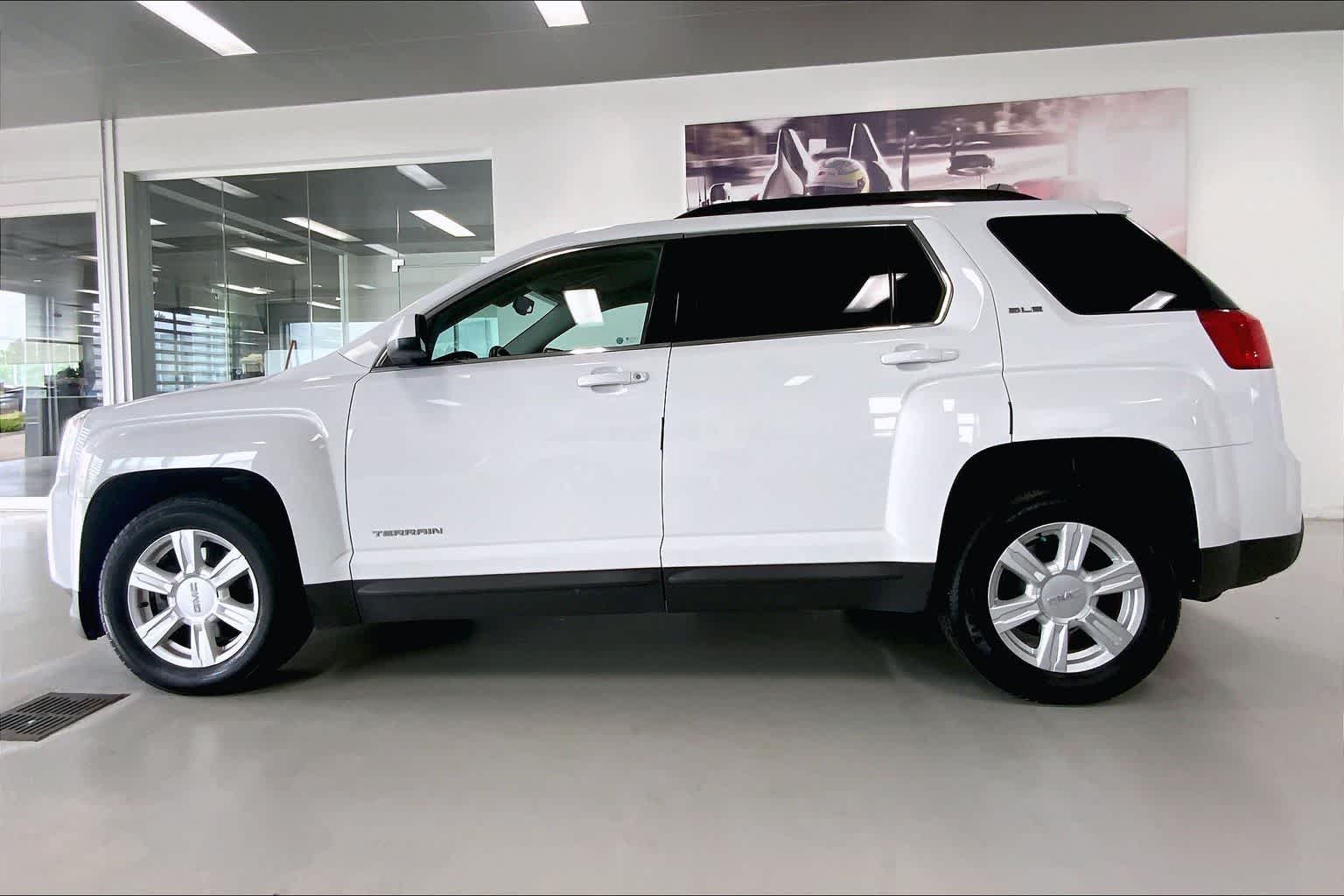 Thumbnail: 2015 GMC Terrain - 3