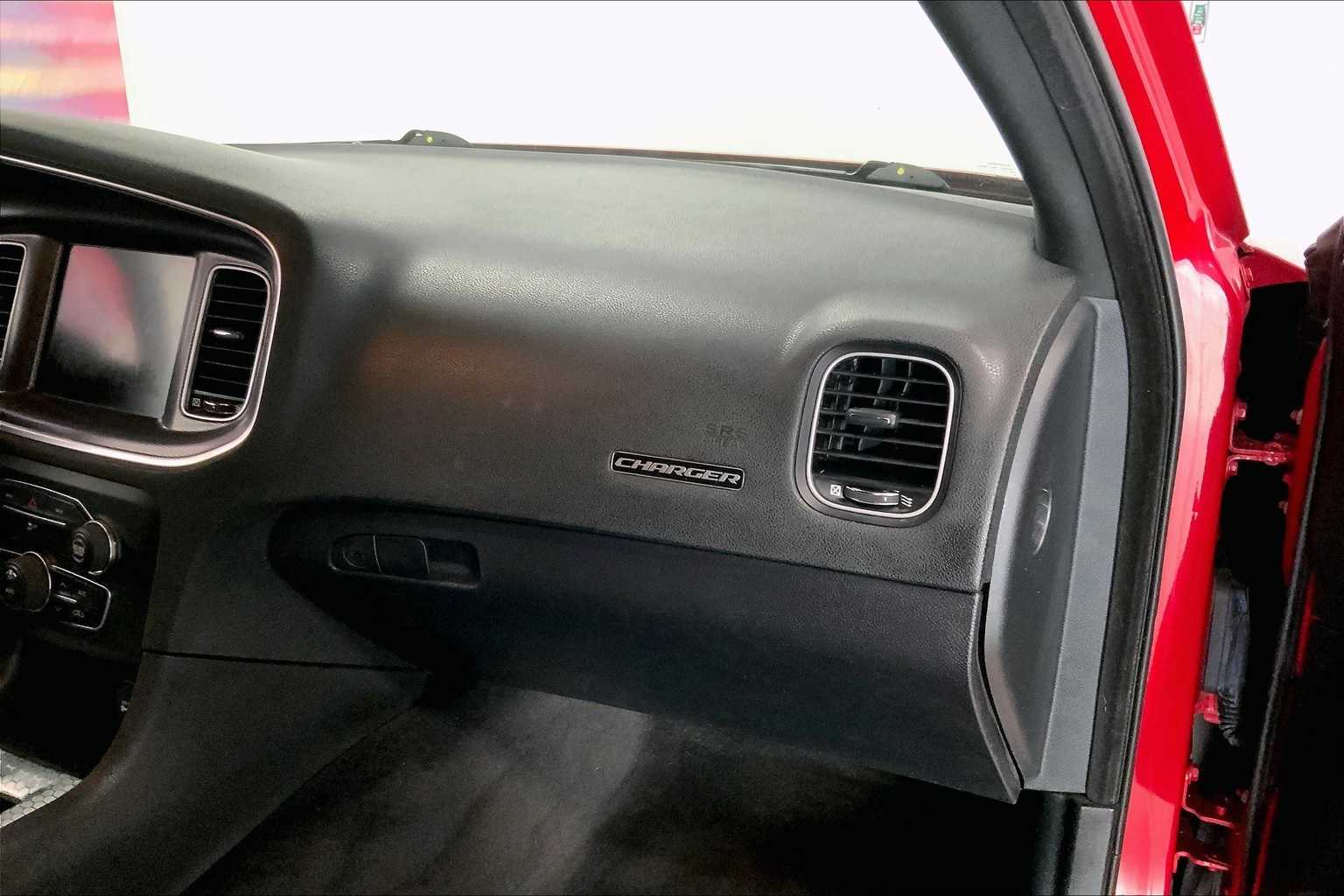 2016 Dodge Charger R/T 21
