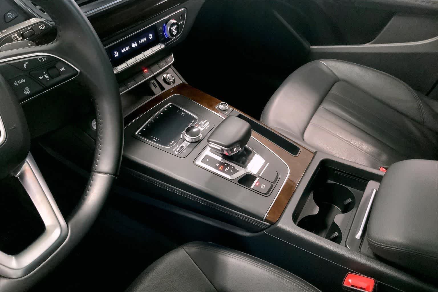 Thumbnail: 2020 Audi Q5 - 15