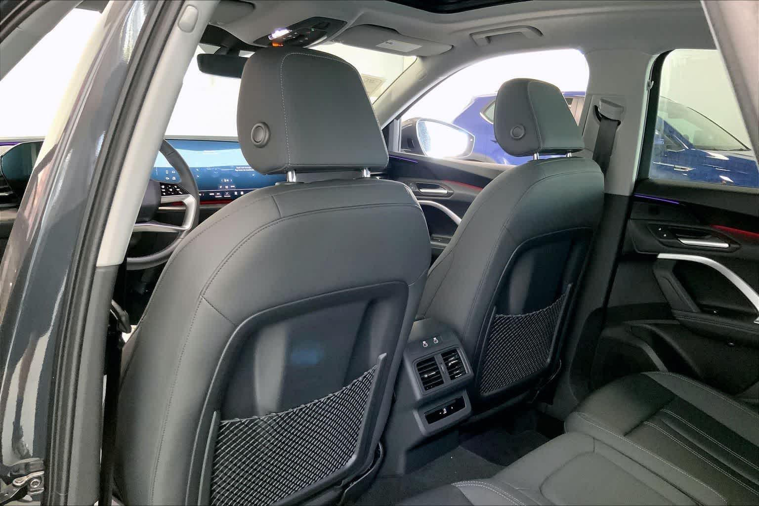 Thumbnail: 2025 Audi Q5 - 12