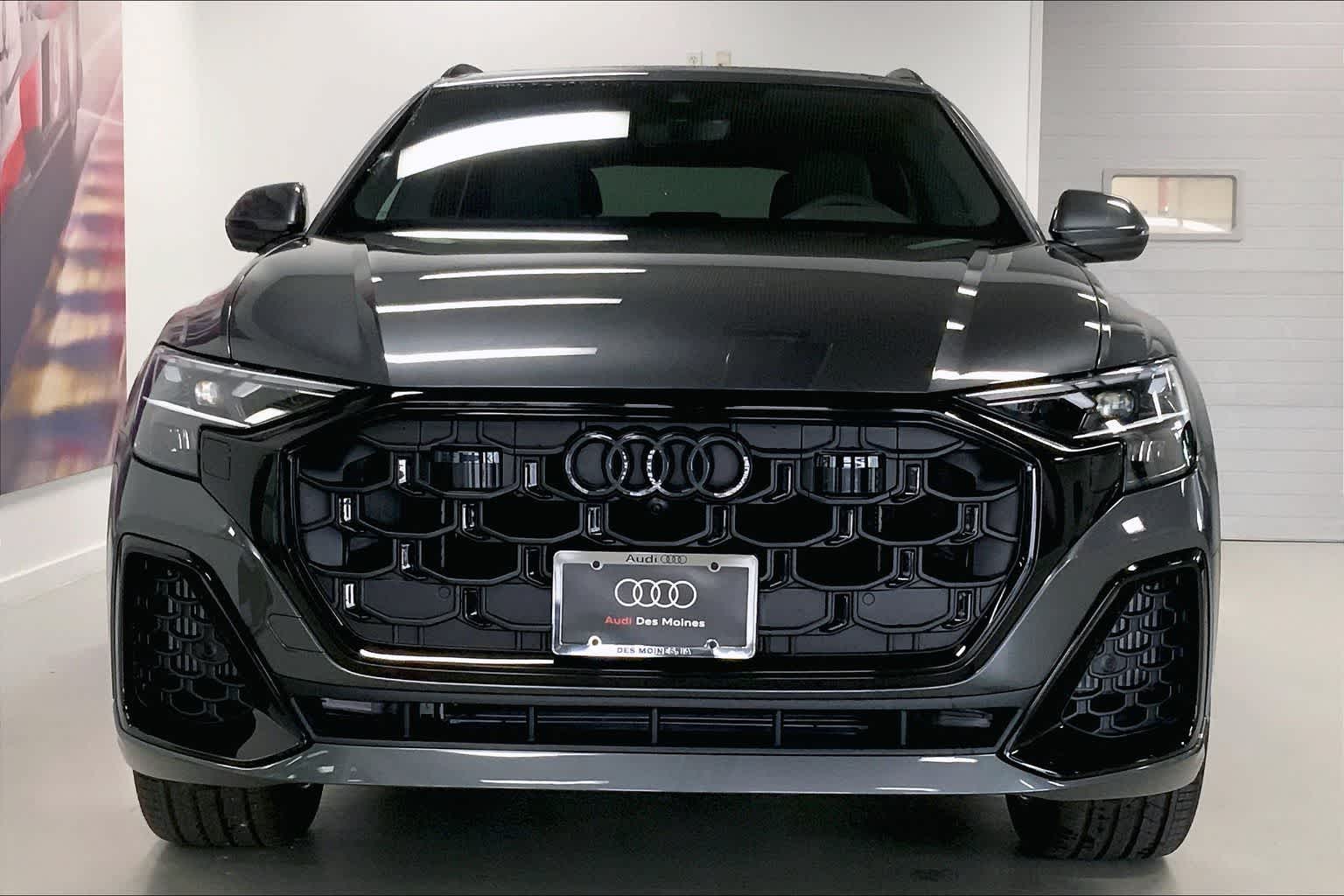 Thumbnail: 2026 Audi Q8 - 6