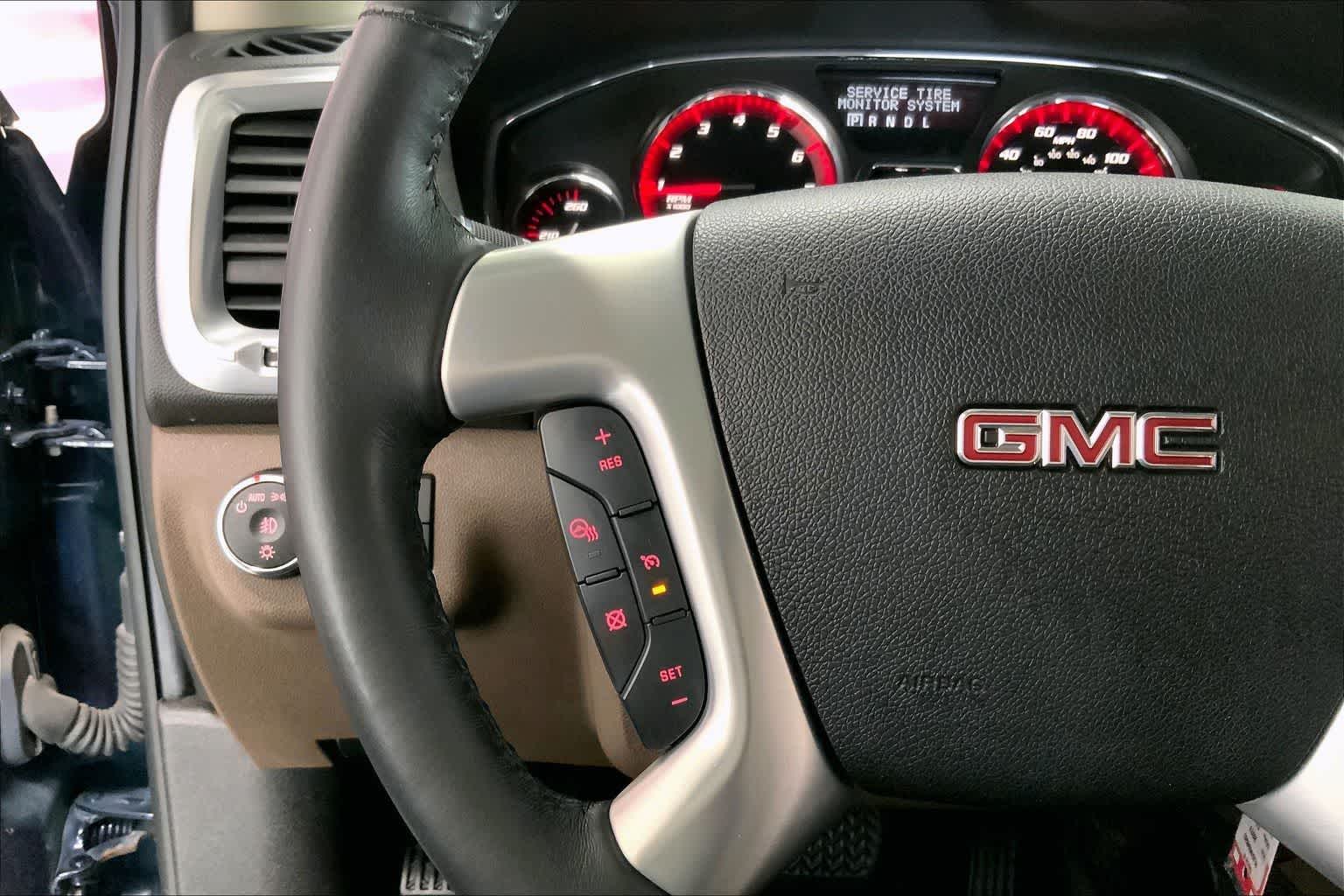 Thumbnail: 2017 GMC Acadia - 19