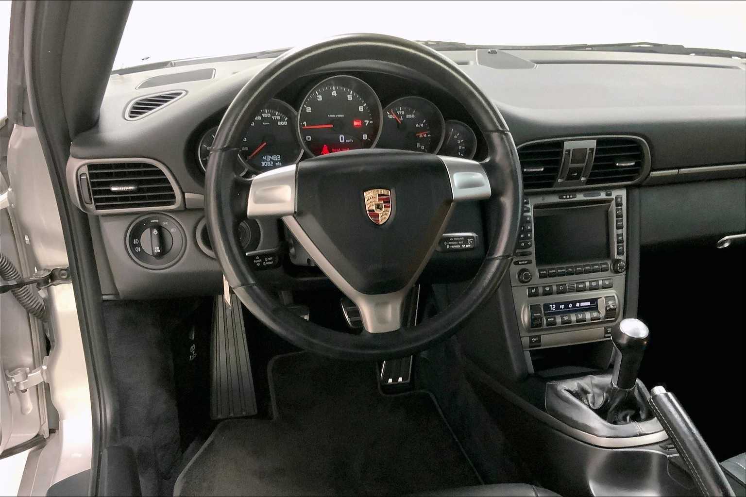 Thumbnail: 2007 Porsche 911 - 12