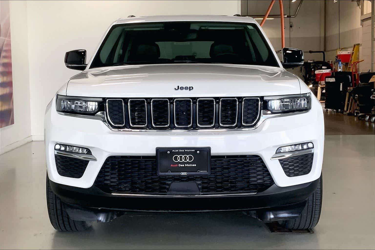 Thumbnail: 2022 Jeep Grand Cherokee - 6
