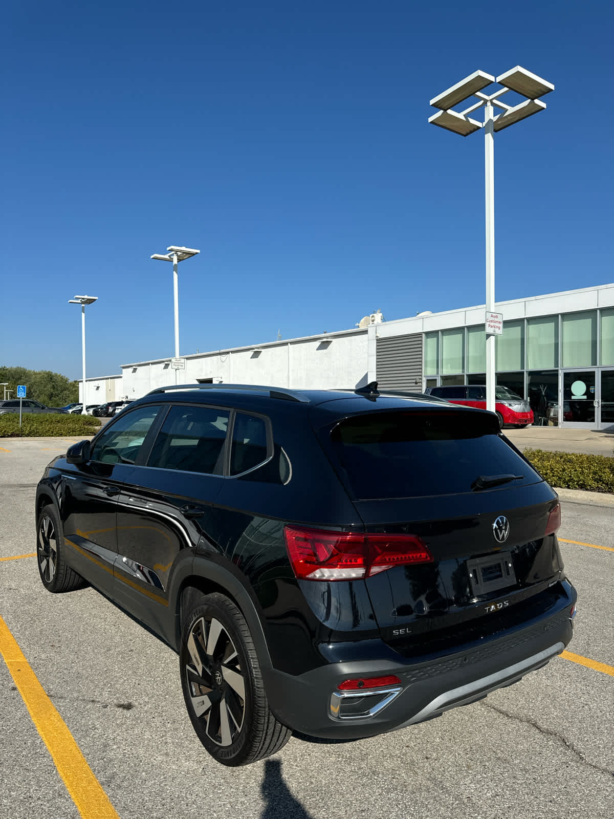 Thumbnail: 2024 Volkswagen Taos - 4
