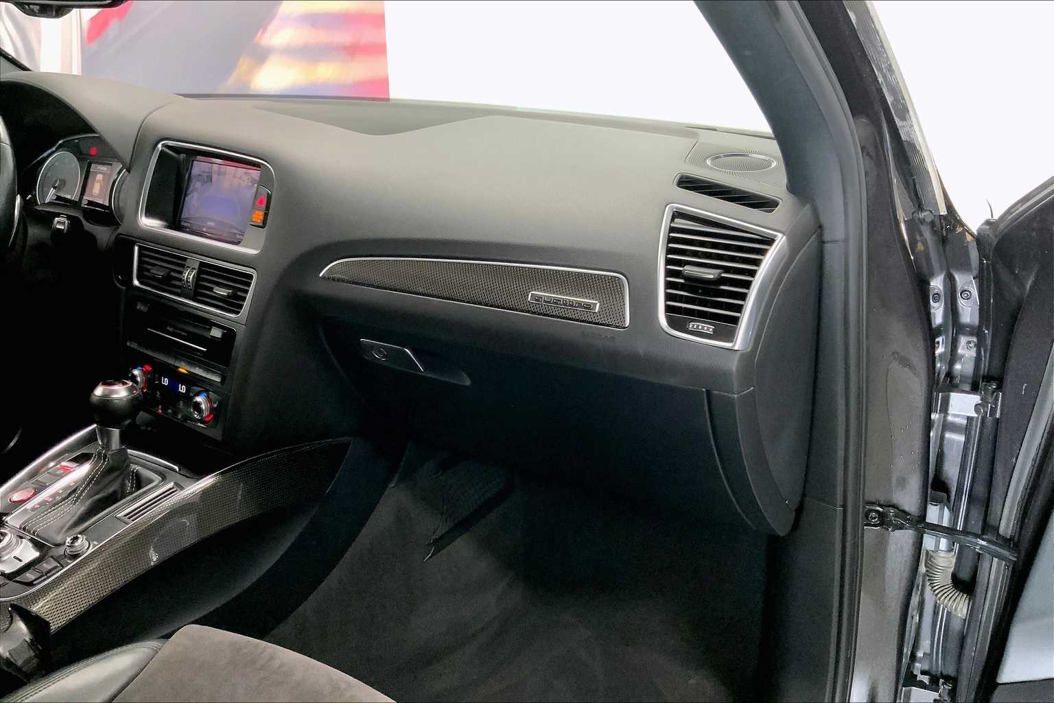 Thumbnail: 2015 Audi SQ5 - 21