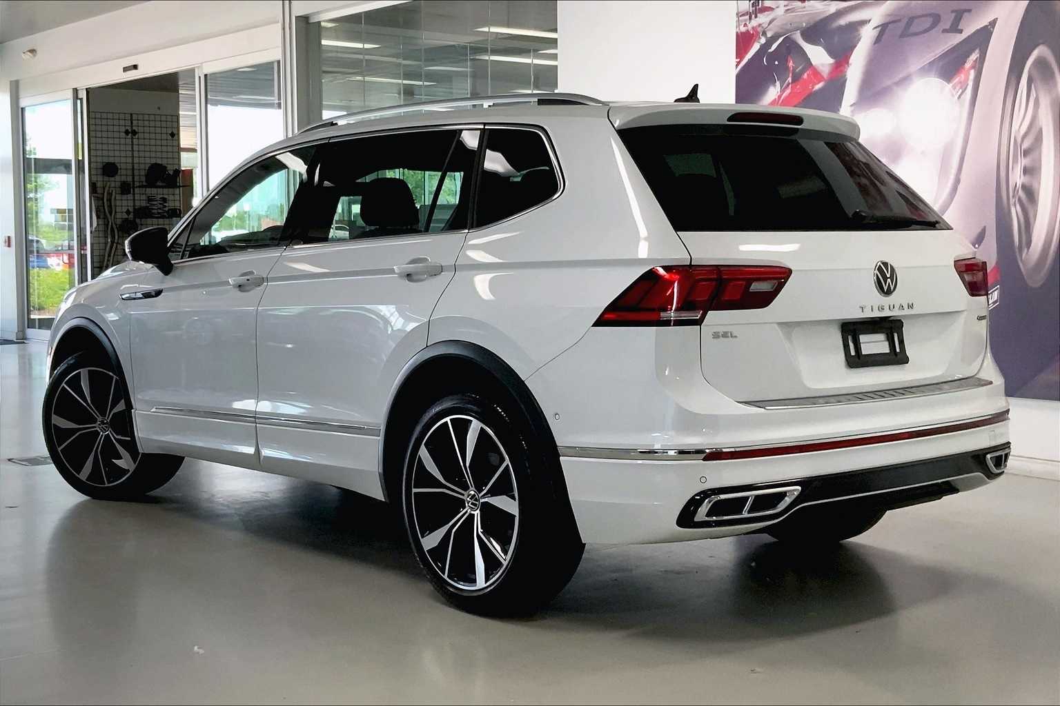 2022 Volkswagen Tiguan SEL Premium R-Line photo 4