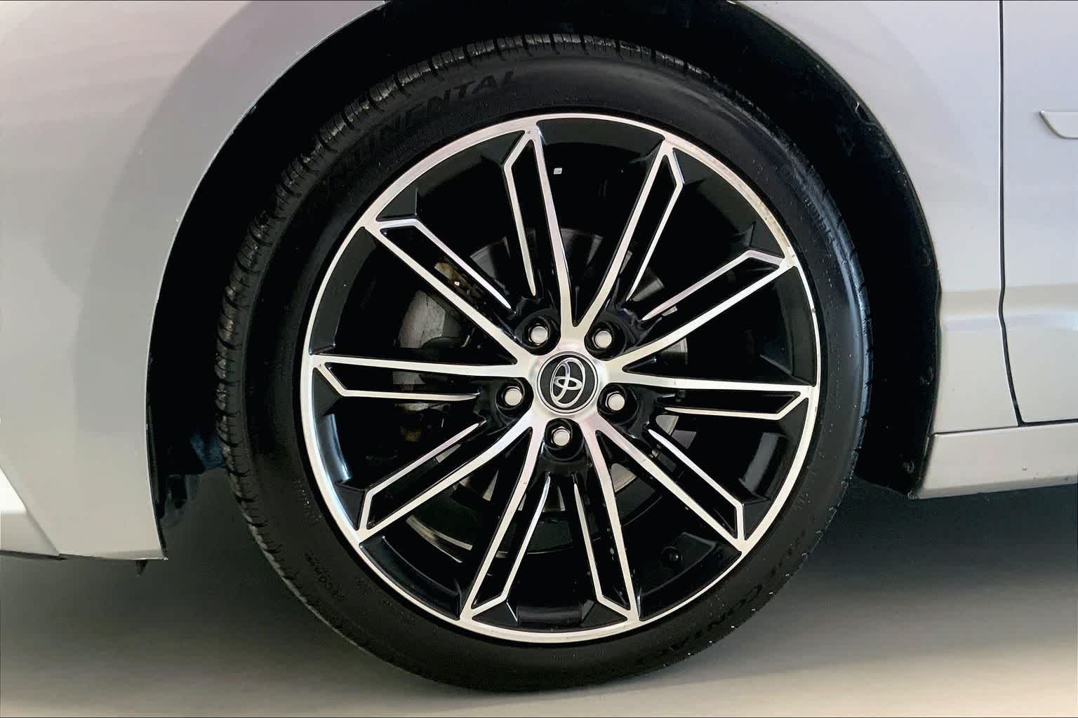 Thumbnail: 2020 Toyota Avalon - 7