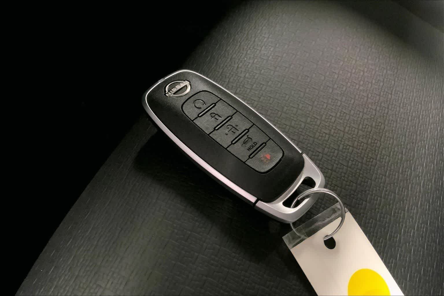 Thumbnail: 2023 Nissan Rogue - 17