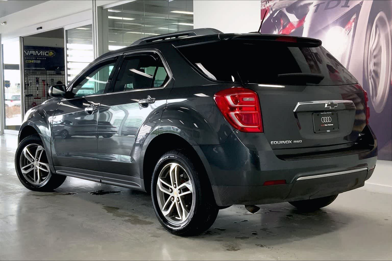 Thumbnail: 2017 Chevrolet Equinox - 4