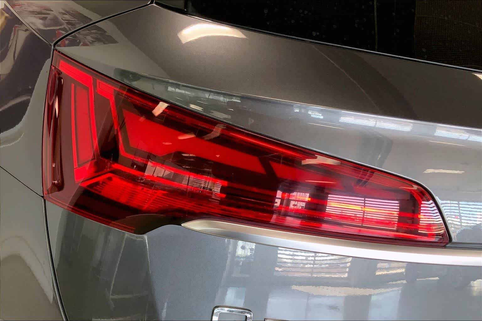 Thumbnail: 2022 Audi Q5 - 29