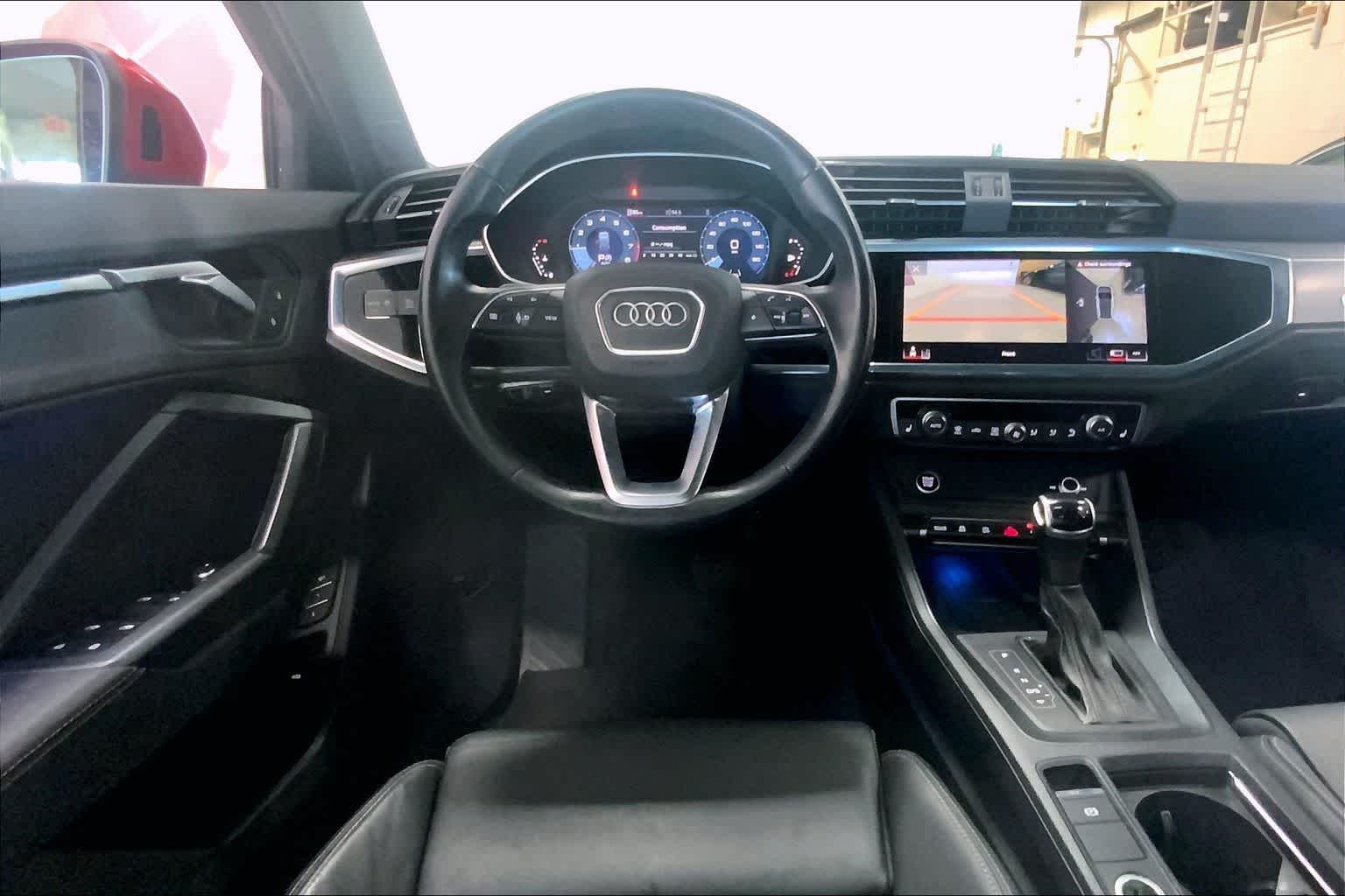 Thumbnail: 2023 Audi Q3 - 12