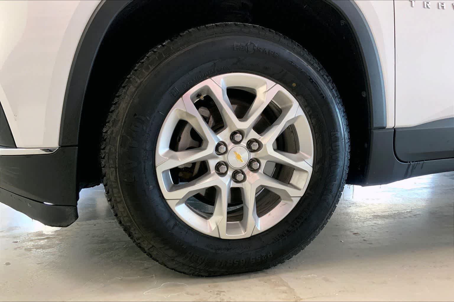 Thumbnail: 2018 Chevrolet Traverse - 8