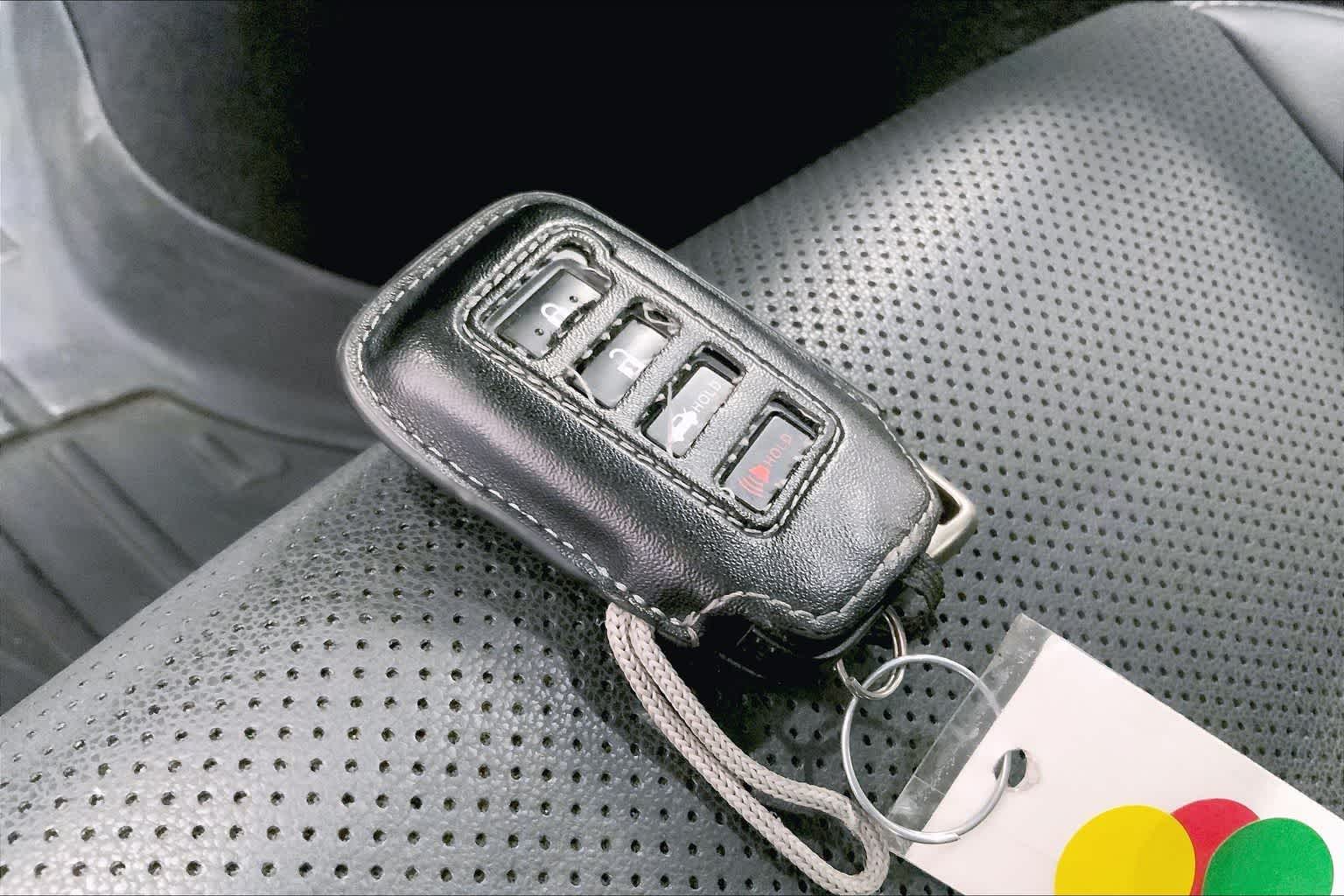 Thumbnail: 2018 Lexus IS - 17