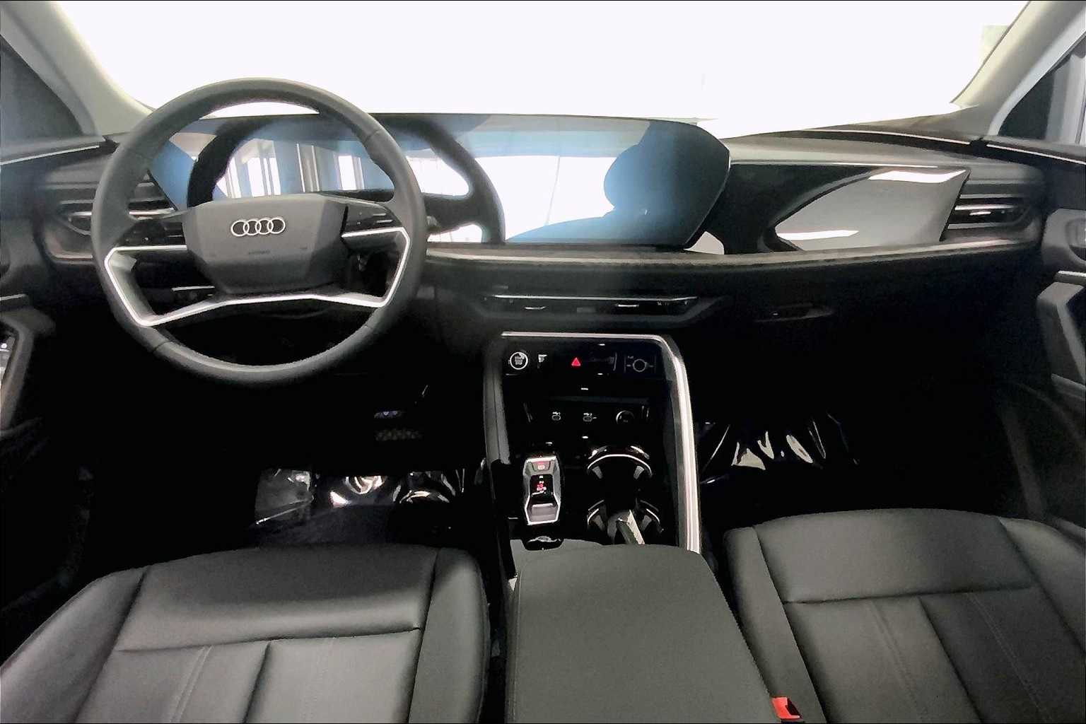 2025 Audi Q5 Premium 9