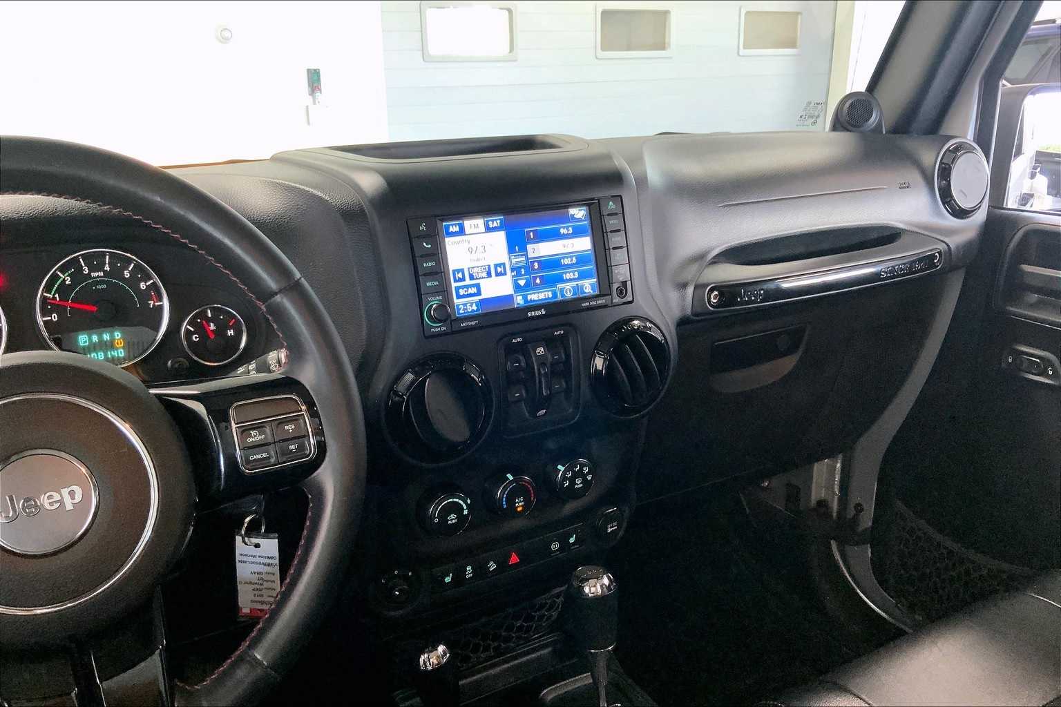 Thumbnail: 2012 Jeep Wrangler - 14