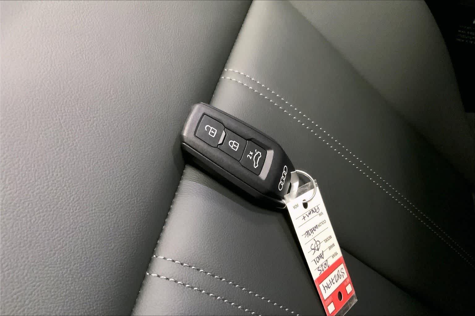 Thumbnail: 2025 Audi Q5 - 19