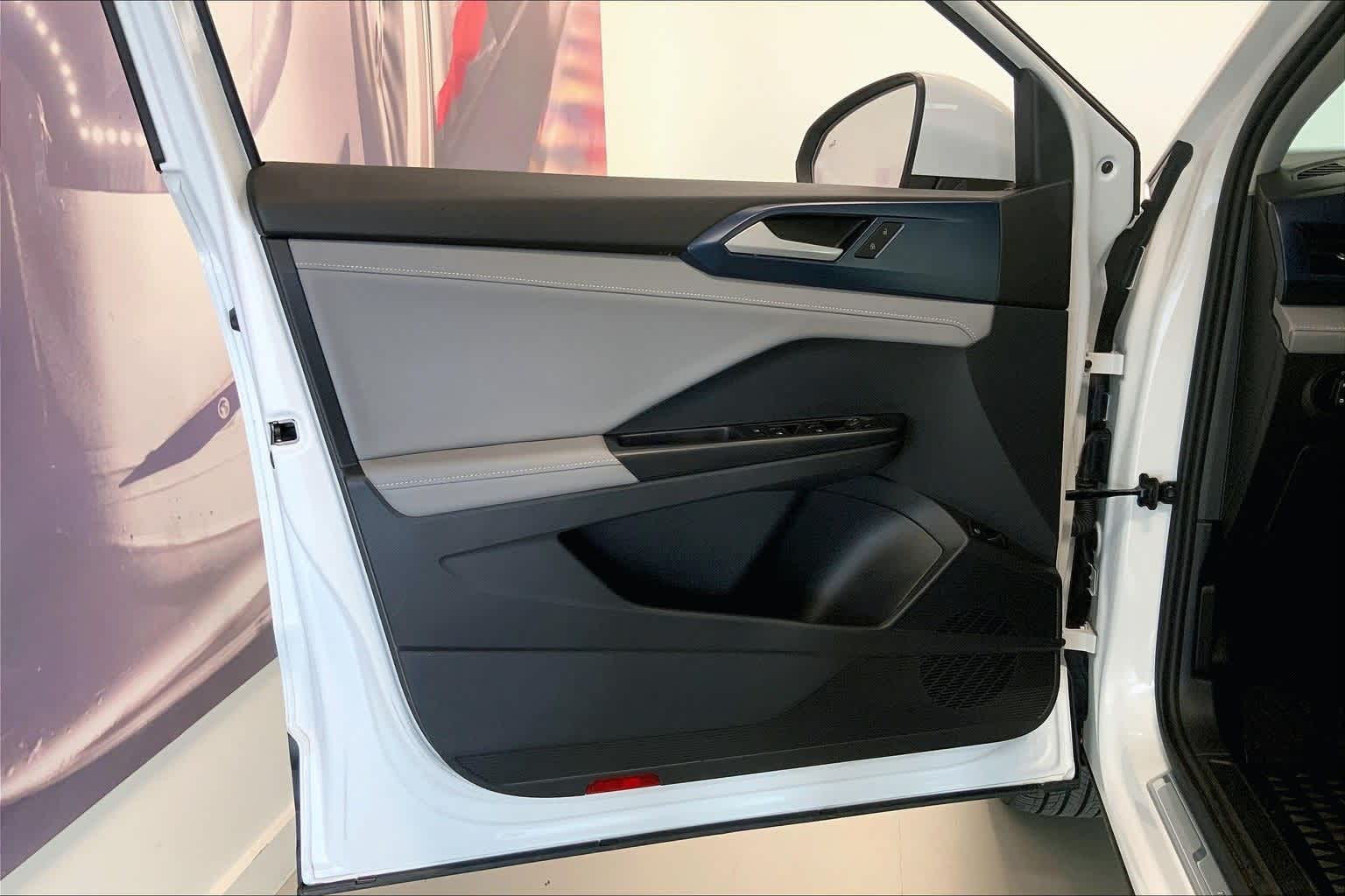 Thumbnail: 2024 Volkswagen Taos - 25