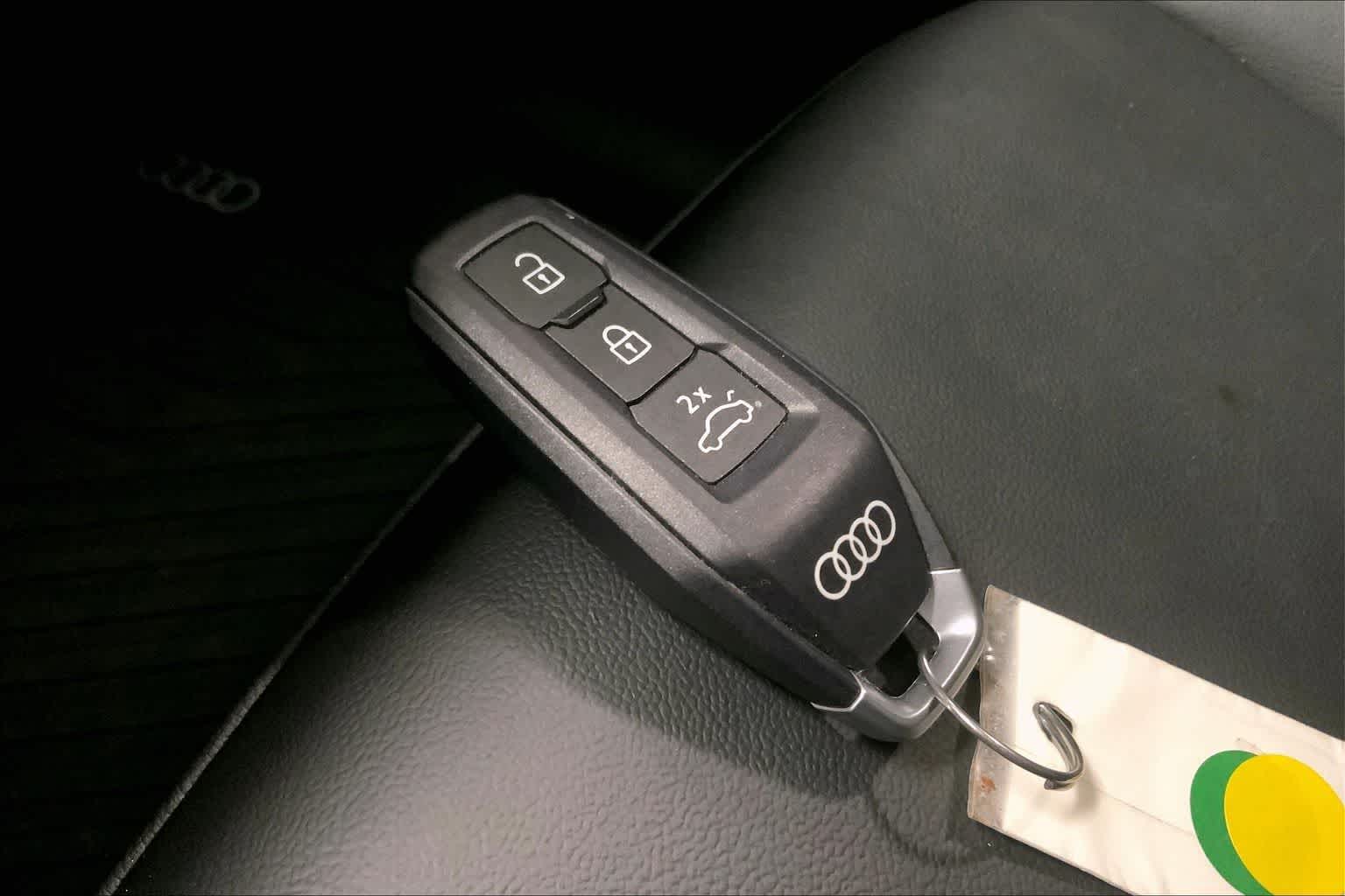 Thumbnail: 2025 Audi Q5 - 17
